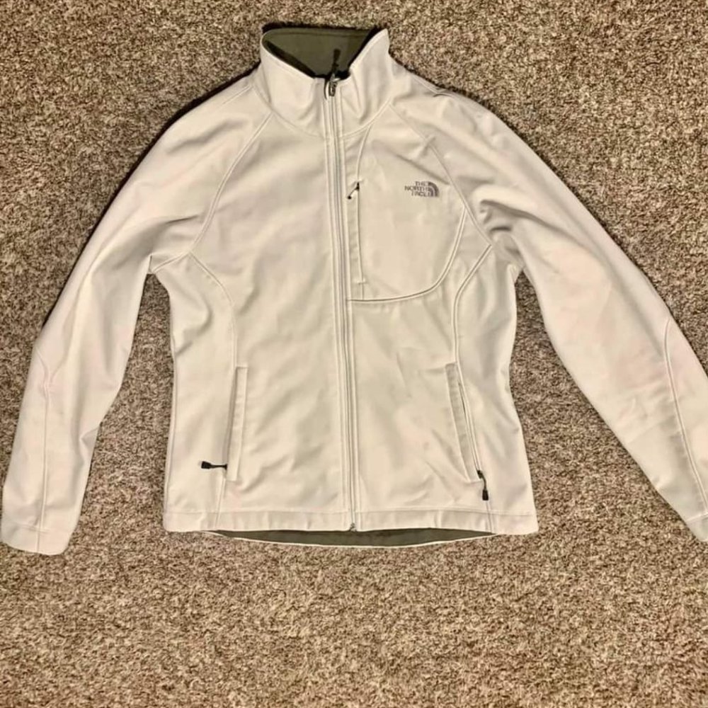 White North Face Soft Shell Jacket - image 2